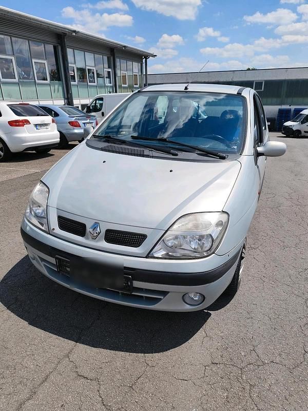 Silber Gebraucht 2001 Renault Scénic Van / Kleinbus | 500 € (Superpreis) - Bild 1/4