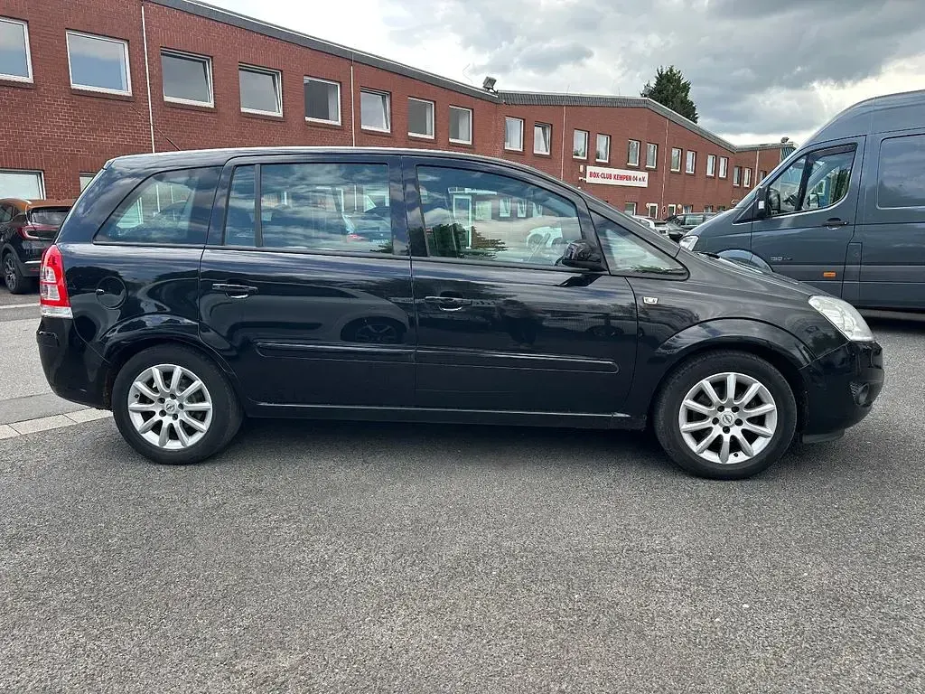 Gebraucht Opel Zafira Edition+ 116 PS (85 kW) 2008 Schwarz Van / Kleinbus