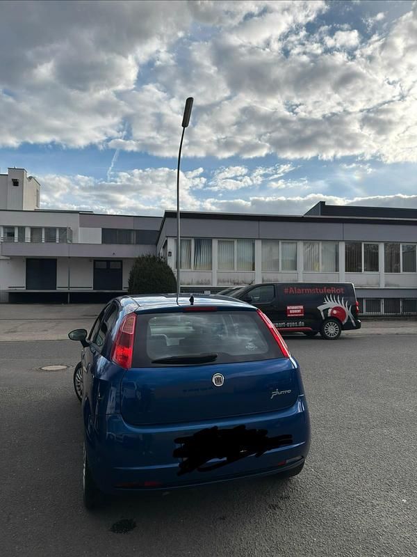 Gebraucht Fiat Punto 77 PS (56 kW) 2008 Blau Kleinwagen