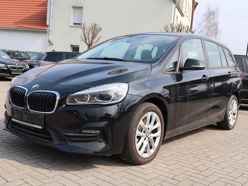 Schwarz Gebraucht 2020 BMW 218 Gran Tourer Sport Line Van / Kleinbus | 15.990 € (Fairer Preis) - Bild 1/4