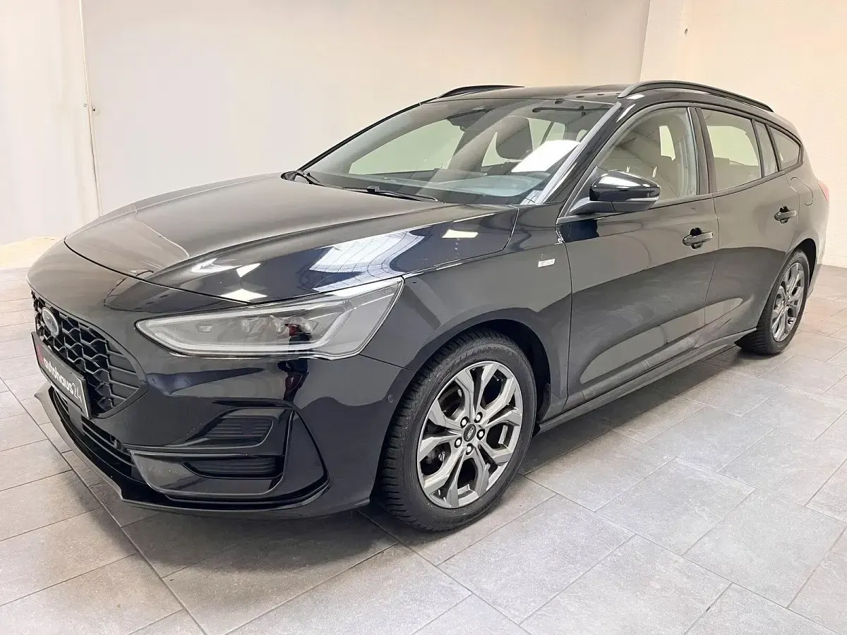 Gebraucht Ford Focus ST-Line 155 PS (114 kW) 2022 Schwarz Kombi