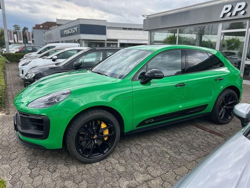 Grün Gebraucht 2022 Porsche Macan GTS SUV | 87.950 € (Fairer Preis) - Bild 1/4