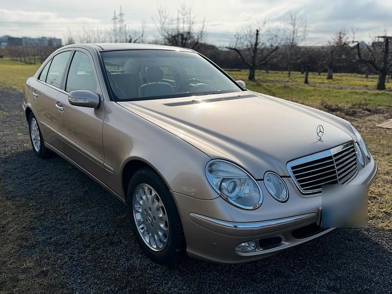 Gebraucht Mercedes E240 177 PS (130 kW) 2002 Beige Limousine