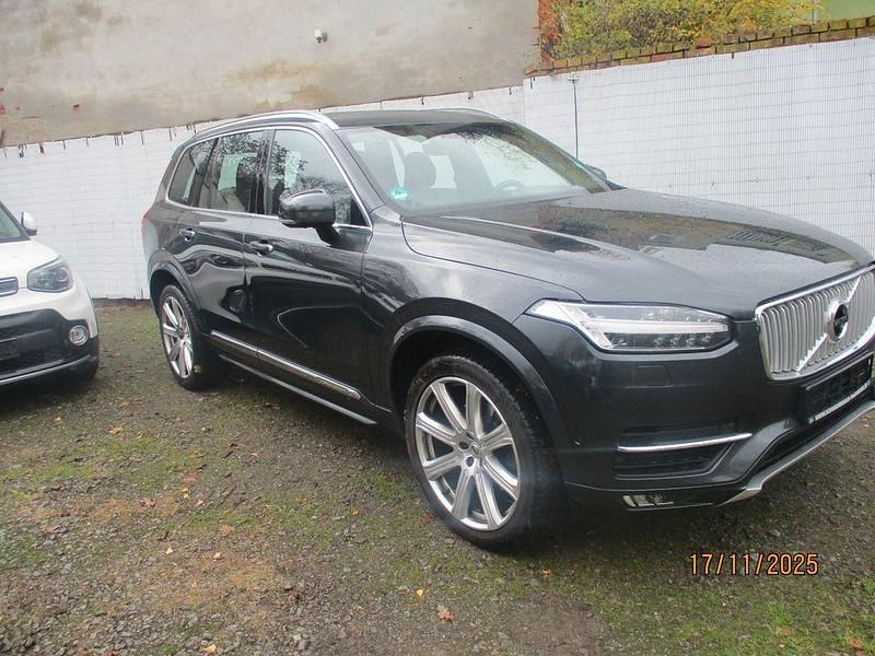 Grau Gebraucht 2017 Volvo XC90 SUV | 27.000 € (Guter Preis) - Bild 1/4