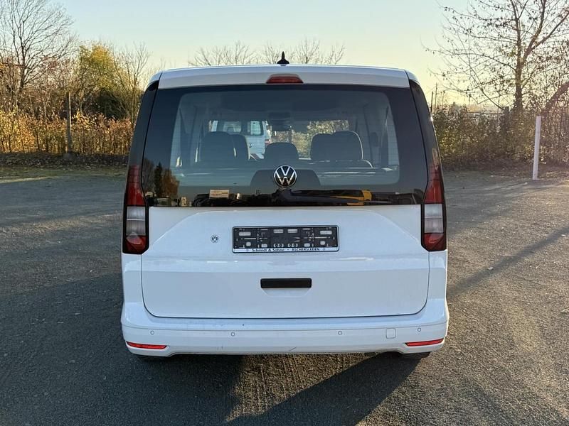 Gebraucht VW Caddy Maxi 102 PS (75 kW) 2022 Weiß Van / Kleinbus