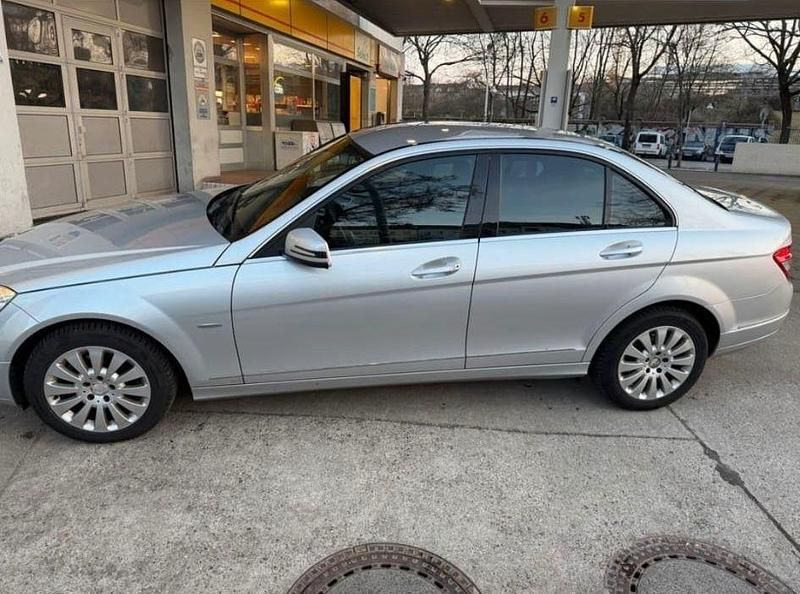 Gebraucht Mercedes C180 156 PS (114 kW) 2008 Silber Limousine