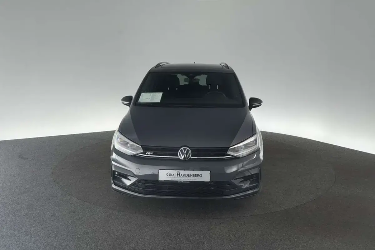 Gebraucht VW Touran R-line 150 PS (110 kW) 2025 Grau Van / Kleinbus