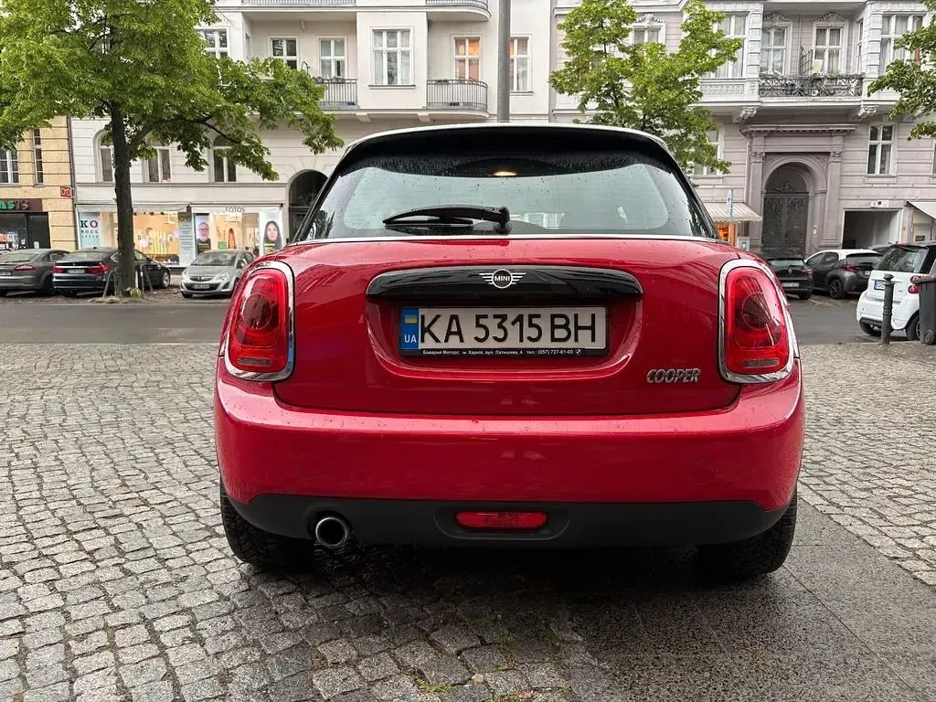 Occasion Mini Cooper 136 PK (100 kW) 2019 Rood Hatchback