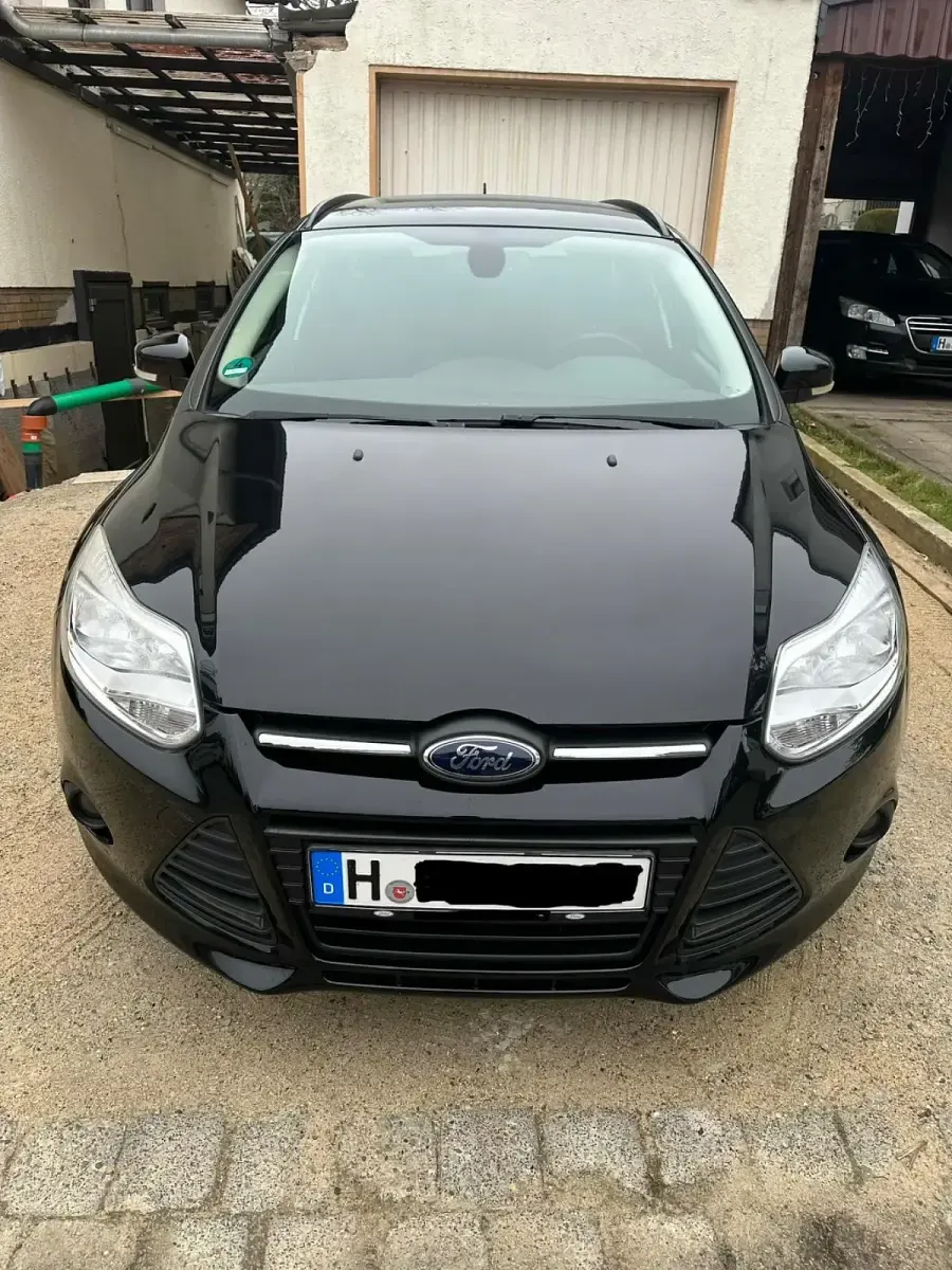 Gebraucht Ford Focus SYNC Edition 125 PS (91 kW) 2014 Schwarz Kombi