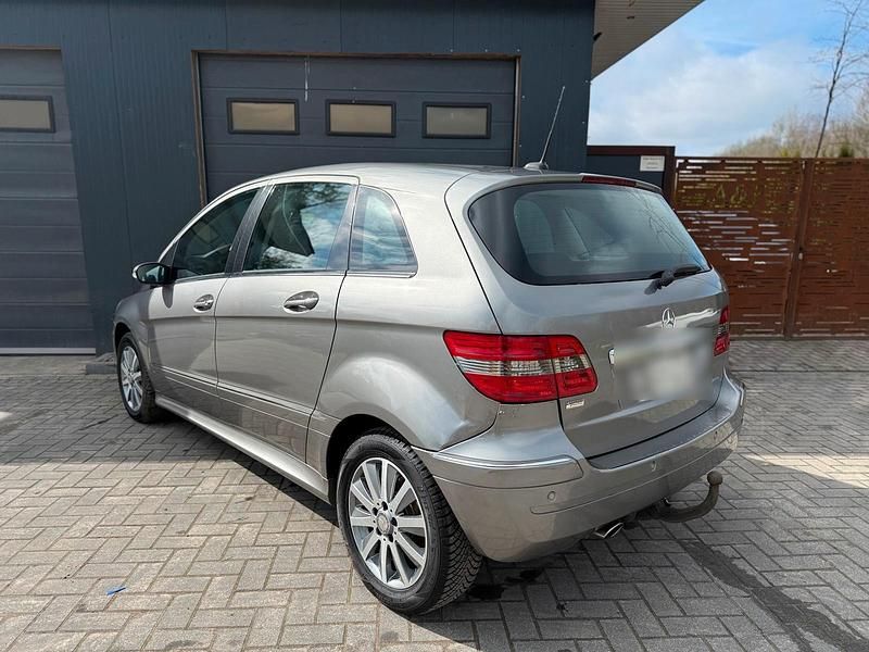 Gebraucht Mercedes B170 101 PS (74 kW) 2007 Grau Van / Kleinbus