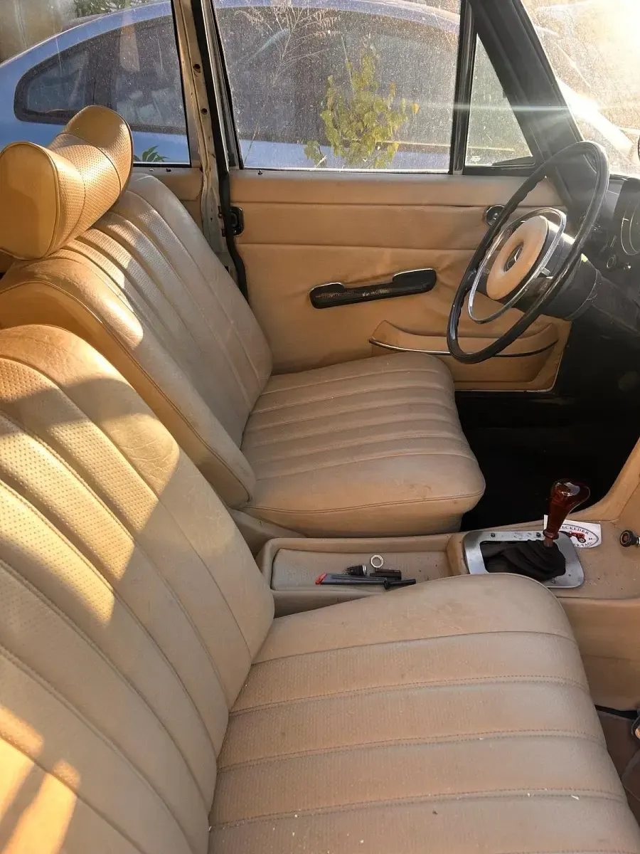 Gebraucht Mercedes W115 1971 Weiß Limousine