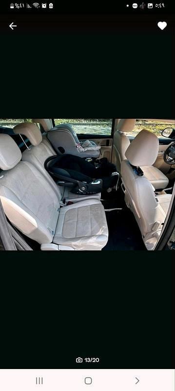 Second-hand VW Sharan 170 CP (125 kW) 2011 Negru Monovolum