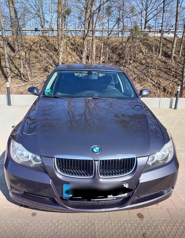 Gebraucht BMW 318 129 PS (94 kW) 2006 Grau Kombi