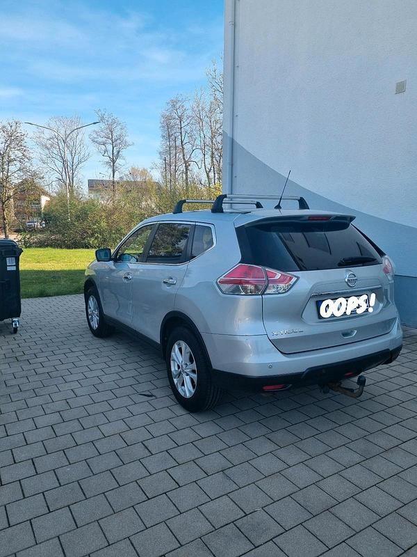 Gebraucht Nissan X-Trail Acenta 131 PS (96 kW) 2014 Grau SUV