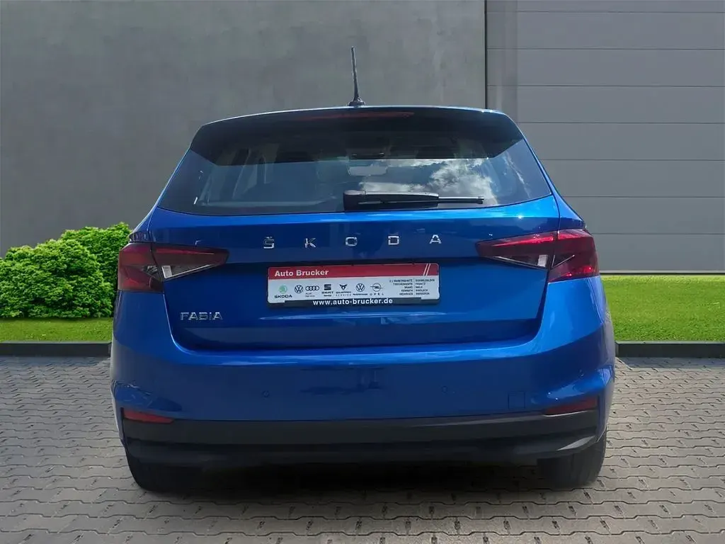 Gebraucht Skoda Fabia Active 95 PS (69 kW) 2023 Blau Kleinwagen