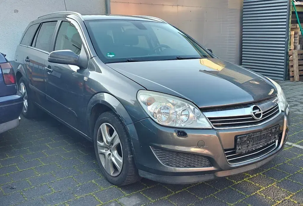 Usata Opel Astra 116 CV (85 kW) 2009 Grigio Berlina