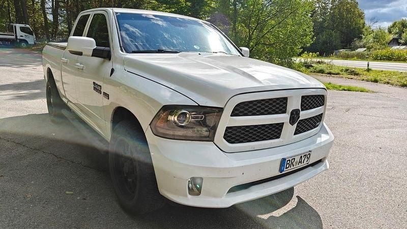 Weiß Gebraucht 2013 Dodge Ram Abholung | 27.100 € (Guter Preis) - Bild 1/4