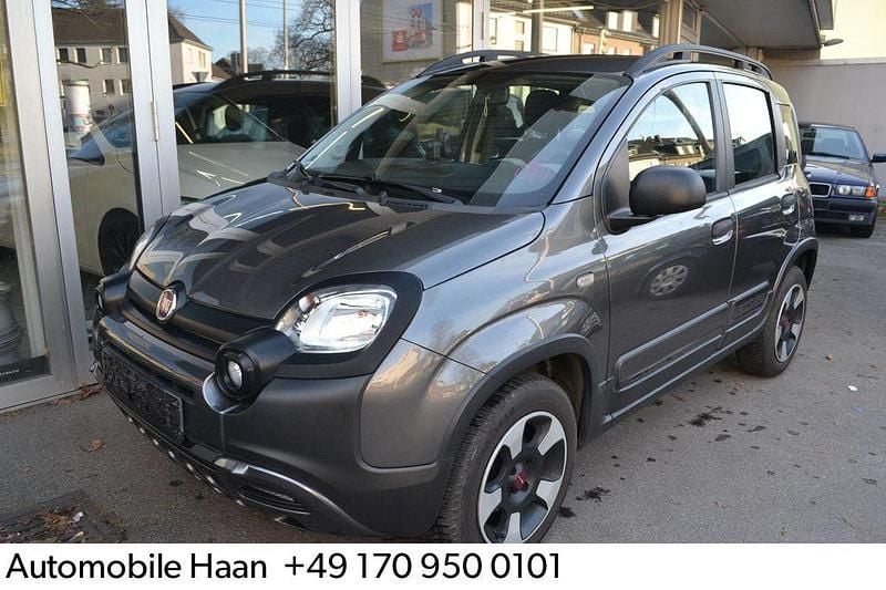 Grigio metallizzato Gebraucht 2017 Fiat Panda Cross Cross Kleinwagen | 7.950 € (Fairer Preis) - Bild 1/4