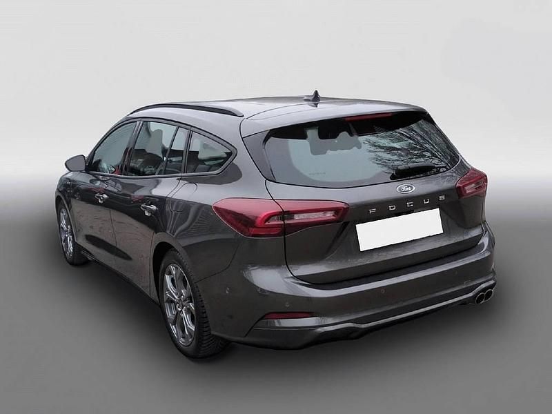 Usata Ford Focus ST-Line 155 CV (114 kW) 2024 Grigio Station wagon