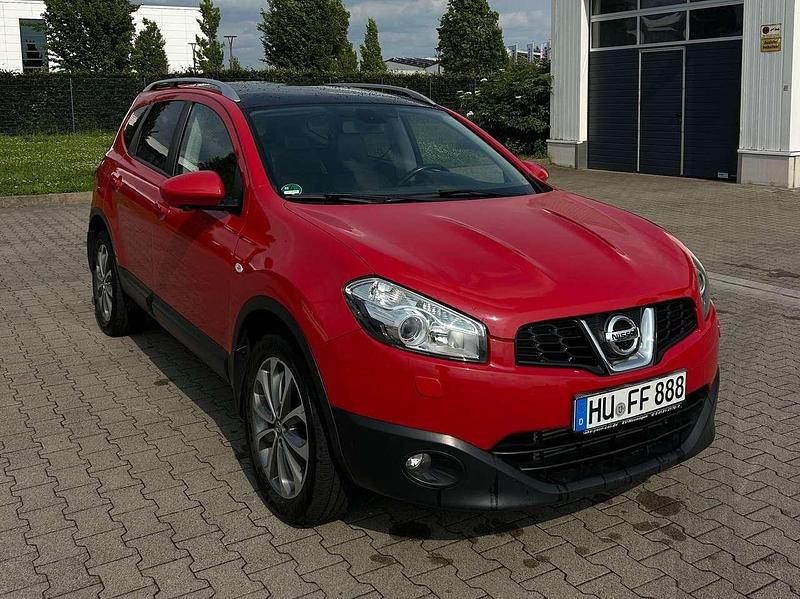 Rot Gebraucht 2013 Nissan Qashqai +2 360º SUV | 6.500 € (Fairer Preis) - Bild 1/4