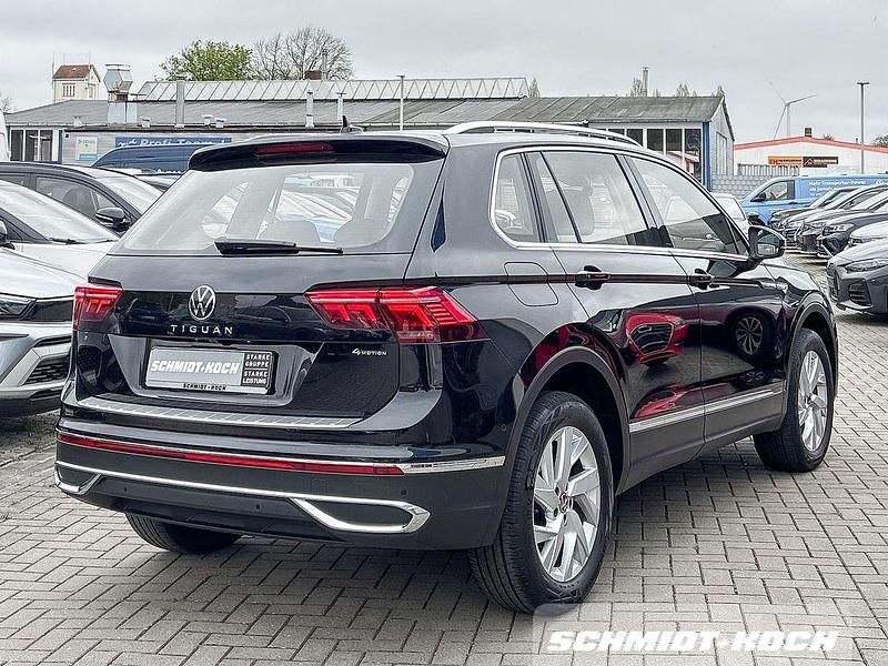 Usata VW Tiguan Elegance 200 CV (147 kW) 2023 Nero SUV