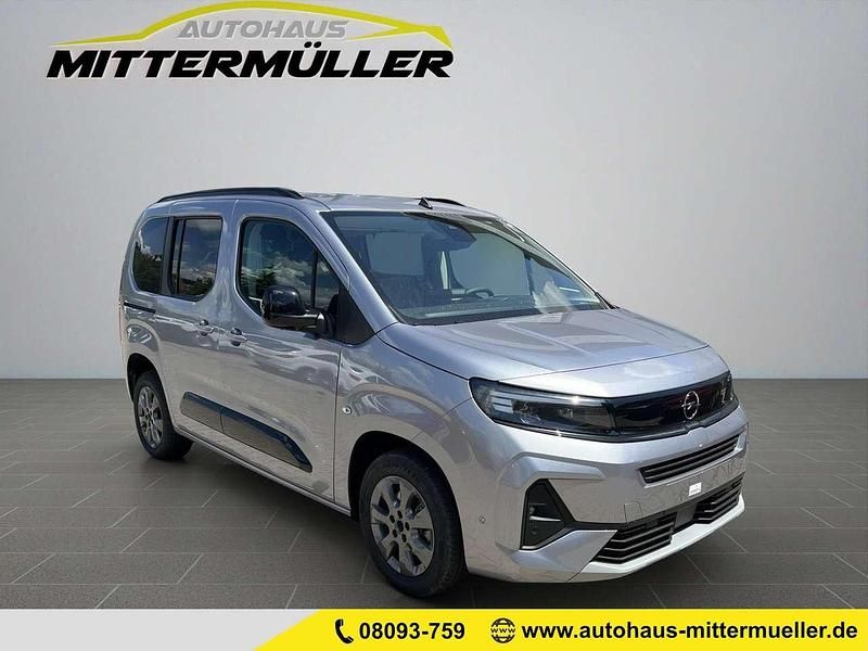 Kontrastgrau Gebraucht 2024 Opel Combo Life GS Line Van / Kleinbus | 29.990 € (Teuer) - Bild 1/3
