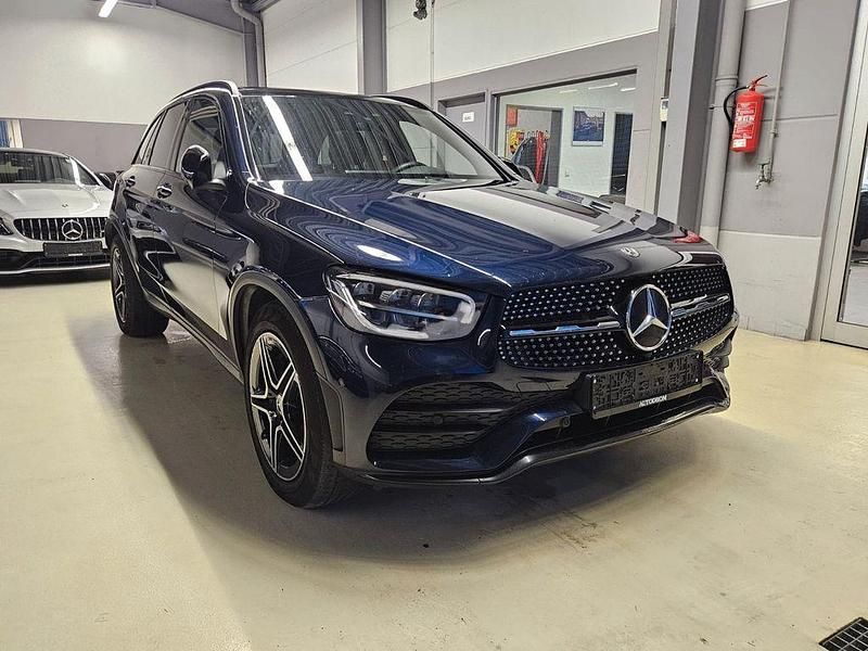 Gebraucht Mercedes GLC400d AMG line Plus 330 PS (242 kW) 2020 Blau SUV