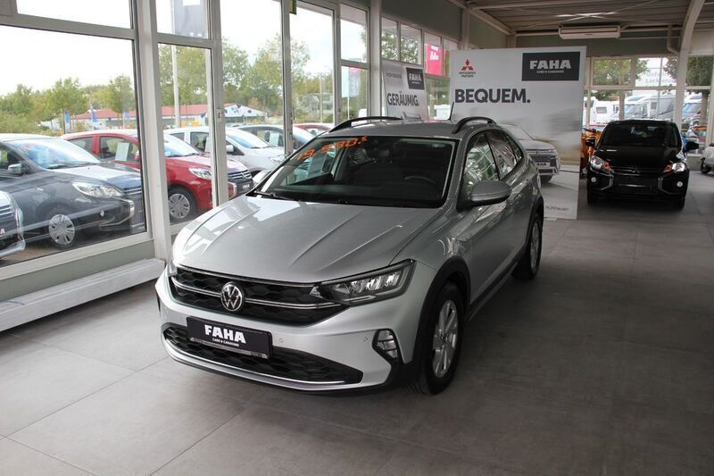 Silber Gebraucht 2022 VW Taigo Life SUV | 17.990 € (Guter Preis) - Bild 1/4
