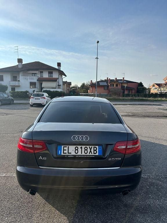 Gebraucht Audi A6 170 PS (125 kW) 2010 Schwarz Limousine