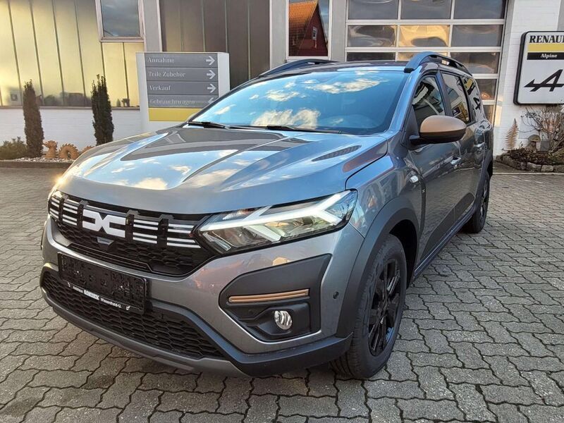 Grau Neu 2025 Dacia Jogger Extreme Van / Kleinbus | 28.990 € (Etwas zu teuer) - Bild 1/4