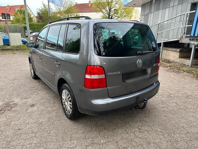 Gebraucht VW Touran 150 PS (110 kW) 2005 Grau Van / Kleinbus