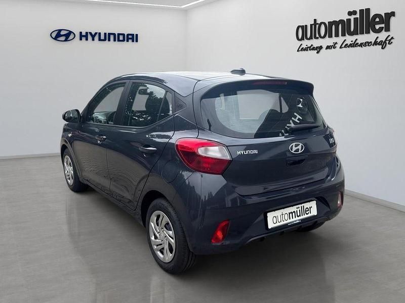 Neu Hyundai i10 Select 63 PS (46 kW) 2025 Grau Kleinwagen