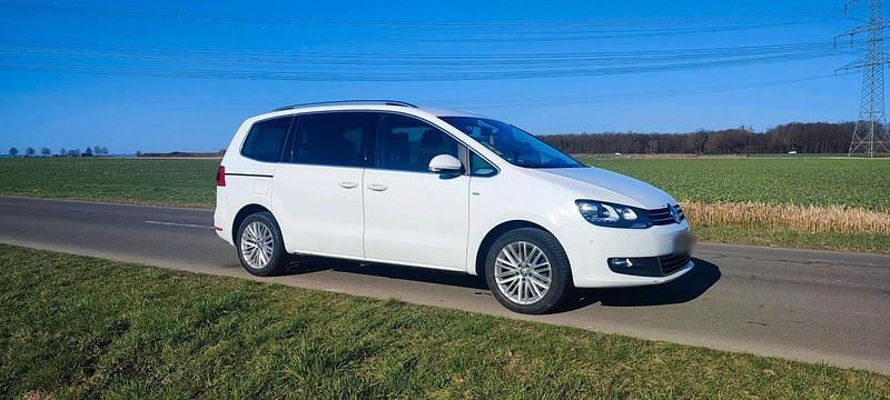 Gebraucht VW Sharan 2014 Weiß Van / Kleinbus
