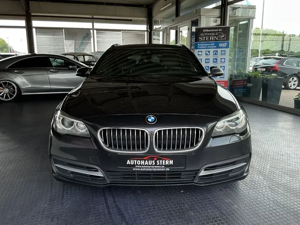 Gebraucht BMW 530 Comfort Edition 258 PS (189 kW) 2014 Grau Kombi