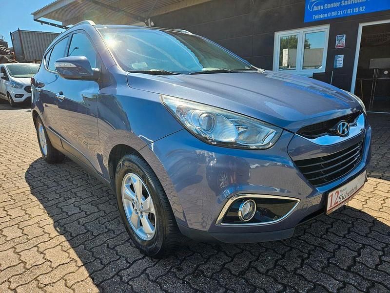 Blau Gebraucht 2013 Hyundai ix35 SUV | 8.990 € (Fairer Preis) - Bild 1/4