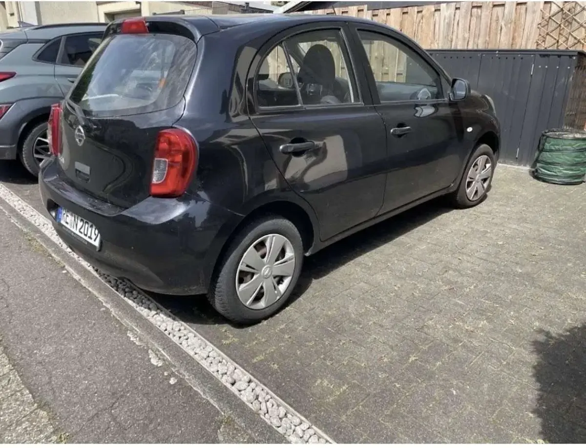 Gebraucht Nissan Micra Acenta 80 PS (58 kW) 2016 Kleinwagen