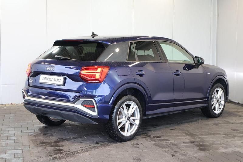 Gebraucht Audi Q2 S-Line 150 PS (110 kW) 2024 Blau SUV