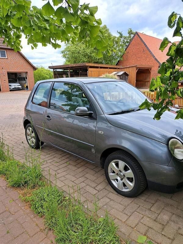Grau Gebraucht 2003 VW Lupo Kleinwagen | 999 € (Guter Preis) - Bild 1/4