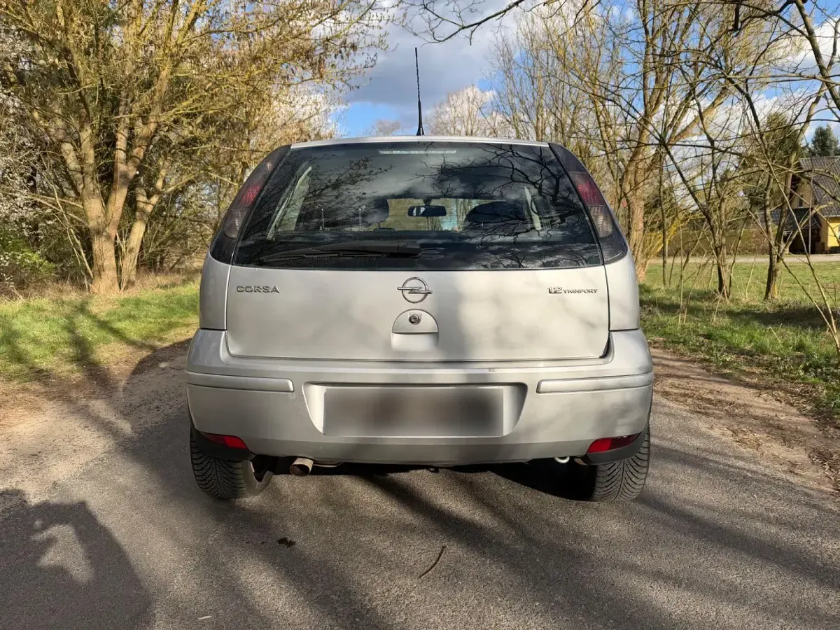 Gebraucht Opel Corsa 80 PS (58 kW) 2005 Silber Kleinwagen