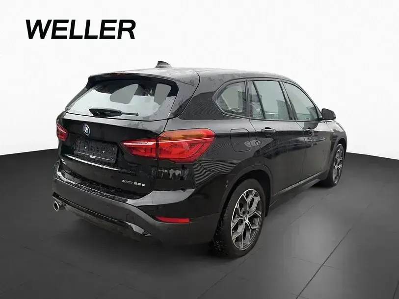 Gebraucht BMW X1 Advantage 220 PS (161 kW) 2022 Schwarz ii (schwarz) SUV