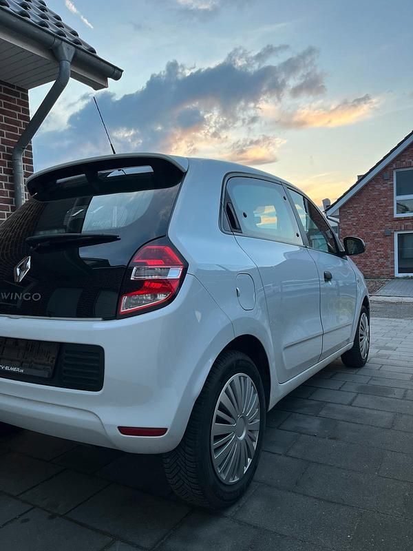Gebraucht Renault Twingo 70 PS (51 kW) 2017 Weiß Kleinwagen