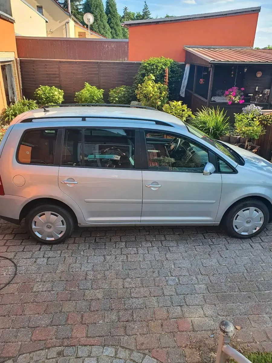 Gebraucht VW Touran 105 PS (77 kW) 2005 Silber Van / Kleinbus