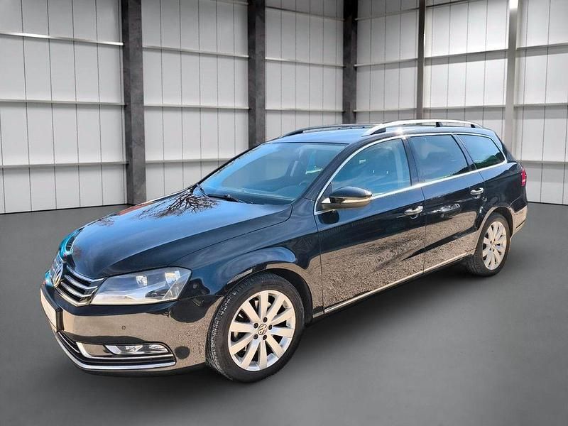 Gebraucht VW Passat Highline 140 PS (102 kW) 2014 Schwarz Kombi