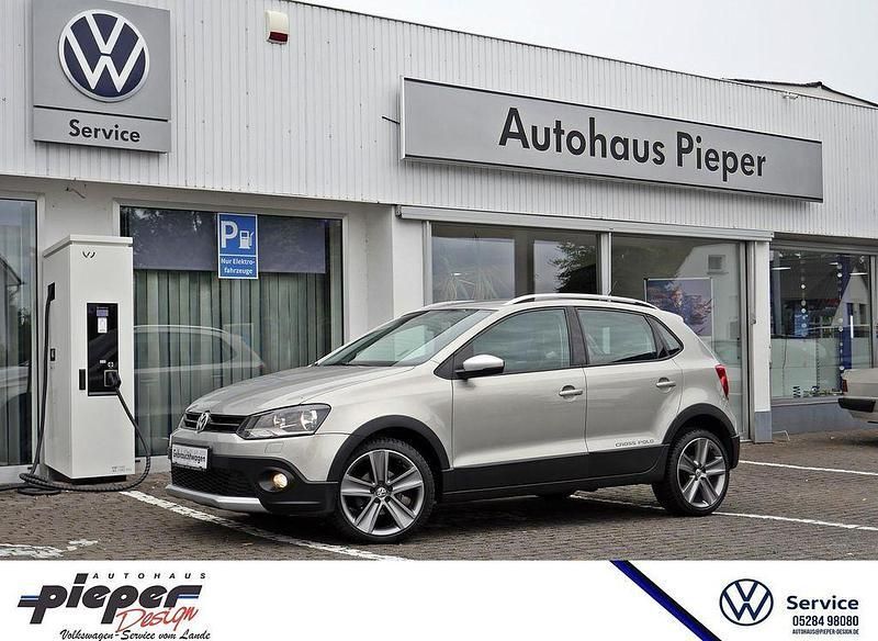 Beige Gebraucht 2013 VW Polo Cross Kleinwagen | 11.980 € (Fairer Preis) - Bild 1/4