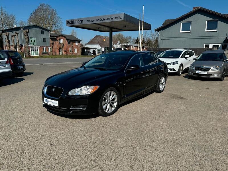 Schwarz Gebraucht 2010 Jaguar XF Luxury Limousine | 7.799 € (Fairer Preis) - Bild 1/4