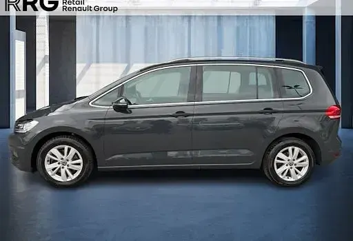 Gebraucht VW Touran Highline 150 PS (110 kW) 2023 Grau Van / Kleinbus