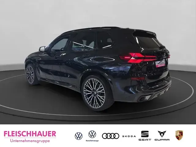 Gebraucht BMW X5 M Sport 352 PS (258 kW) 2024 Schwarz SUV