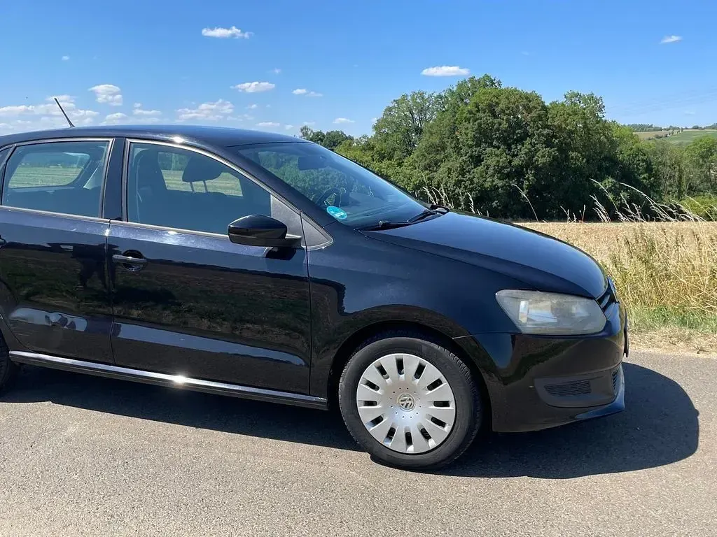 Gebraucht VW Polo Trendline 69 PS (50 kW) 2012 Schwarz Kleinwagen