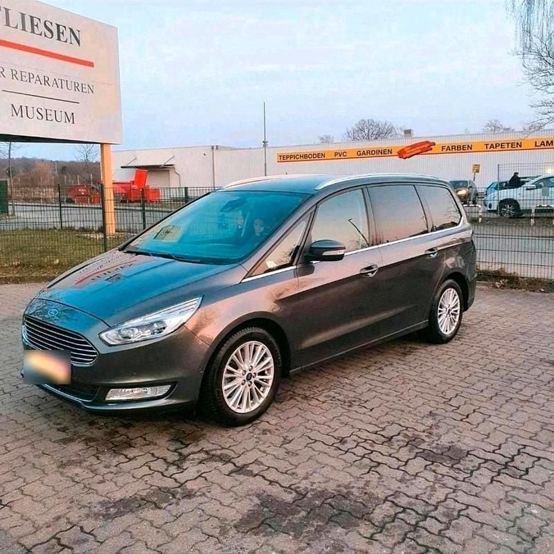 Second-hand Ford Galaxy 150 CP (110 kW) 2017 Gri Monovolum