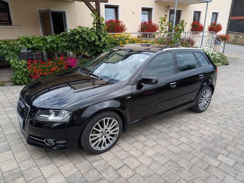 Schwarz Gebraucht 2010 Audi A3 S-Line Limousine | 6.600 € (Etwas zu teuer) - Bild 1/4